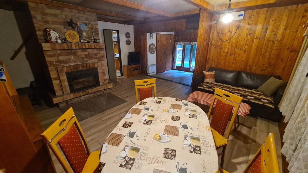Slovak Cottage Near Bratislava In The Heart Of The Carpathians Modra Exteriör bild