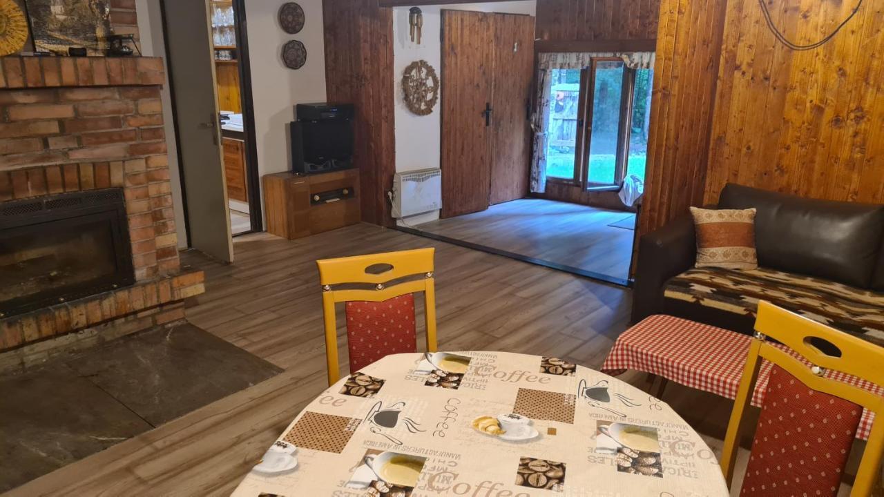 Slovak Cottage Near Bratislava In The Heart Of The Carpathians Modra Exteriör bild